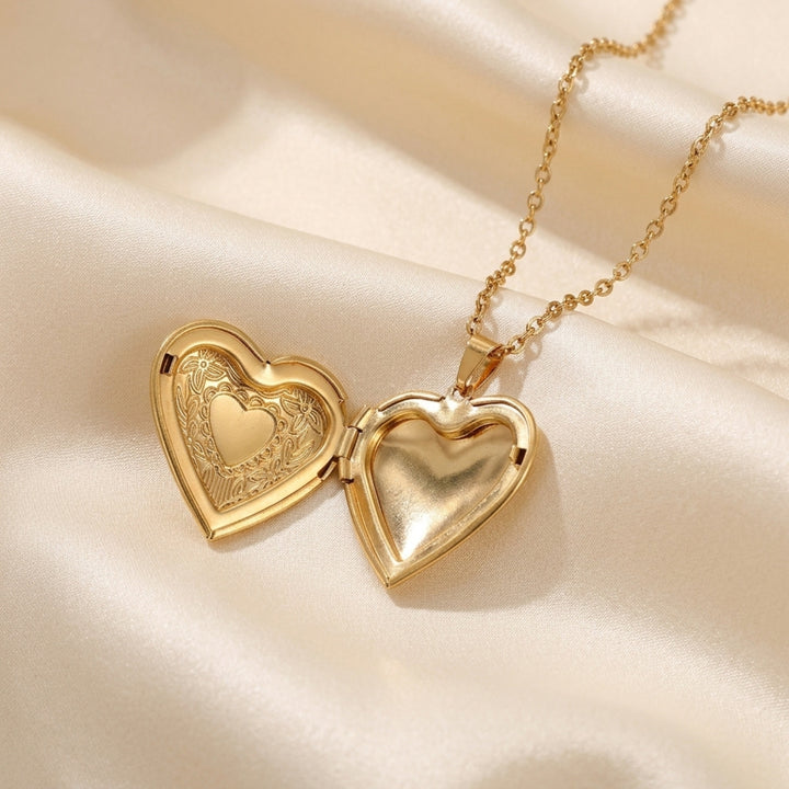 18ct Gold Plated Heart Locket Pendant Necklace