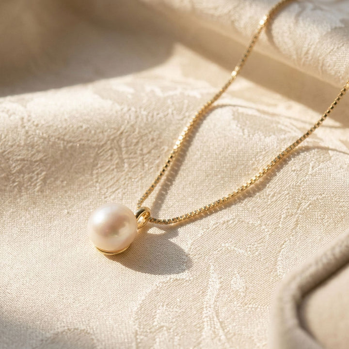 Minimalist Dainty Natural Pearl Gold Plated Necklace