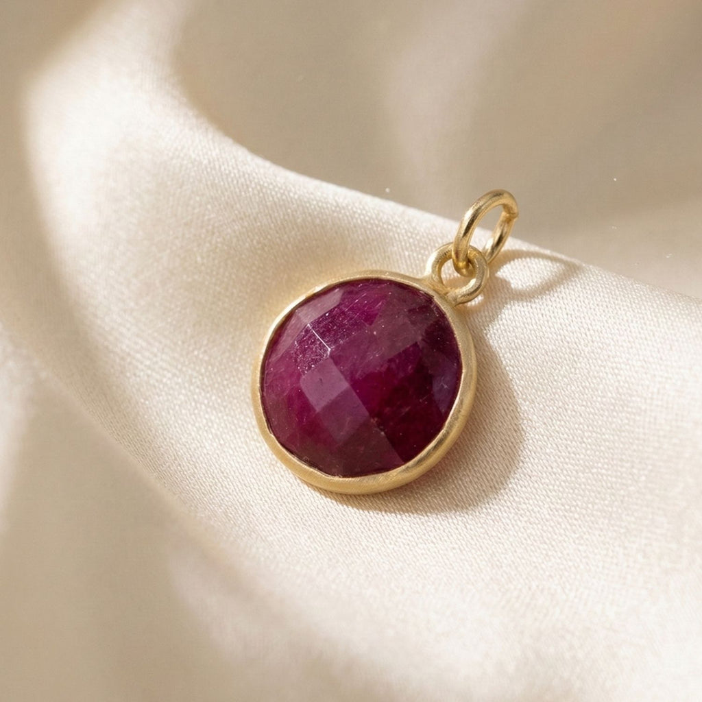 18ct Plated Round Pendant