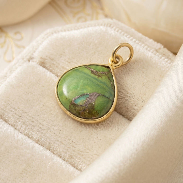 18ct Gold Vermeil Peridot August Birthstone Crystal Pendant Charm